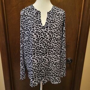 Black & Gray Leopard Print Women's Top